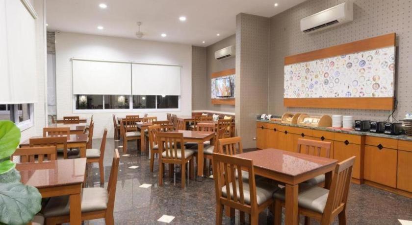 纳尔斯理住宅酒店 乌汶 外观 照片