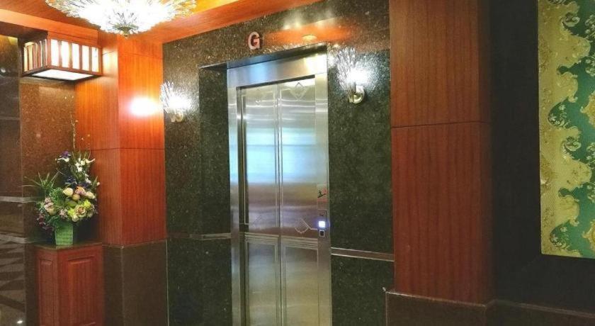 纳尔斯理住宅酒店 乌汶 外观 照片